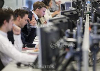 Canada stocks higher at close of trade; S&P/TSX Composite up 0.33%