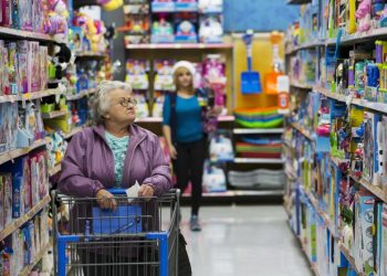 DA Davidson upbeat on retail stock post election, cautious on holiday season