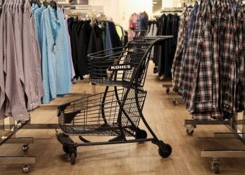 Kohl’s surprise CEO departure to amplify woes ahead of holiday shopping season
