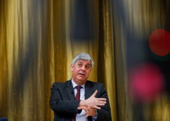 ECB policymakers grow nervous about weak growth, Trump tariffs