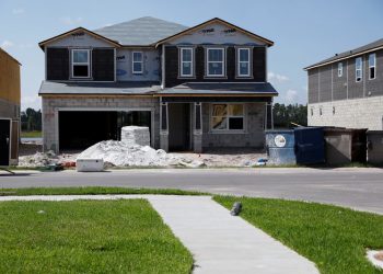 US new home sales tumble to two-year low in October