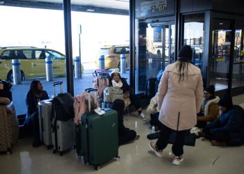 Thanksgiving travel period off to a record start
