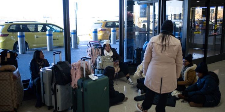 Thanksgiving travel period off to a record start