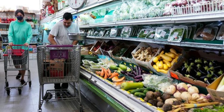 Under tariff threat, US wholesaler warns: ‘People will pay’