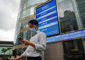 Asian stocks ease, dollar drifts ahead of US Thanksgiving