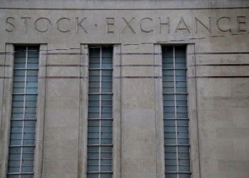 TSX futures edge higher ahead of GDP data