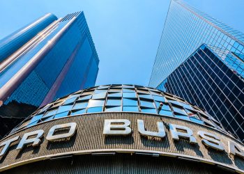 Mexico stocks lower at close of trade; S&P/BMV IPC down 0.98%