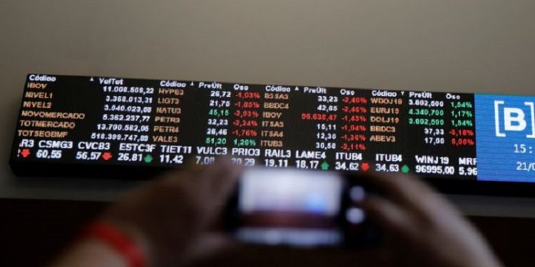 Brazil stocks lower at close of trade; Bovespa down 0.88%