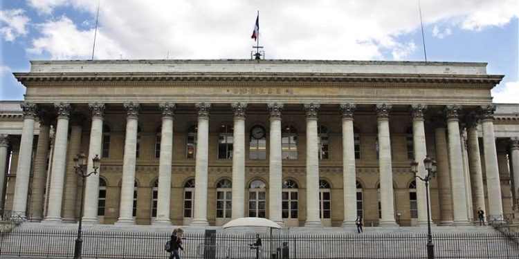 France stocks lower at close of trade; CAC 40 down 0.57%