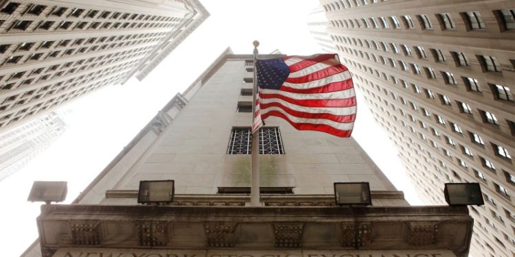 US stock futures flat as markets weigh rate outlook, Syria tensions