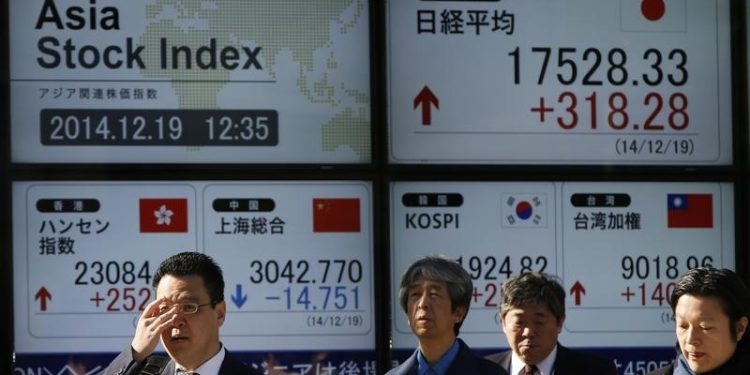 Asia stocks drop tracking Wall St, S. Korean shares slump amid political crisis