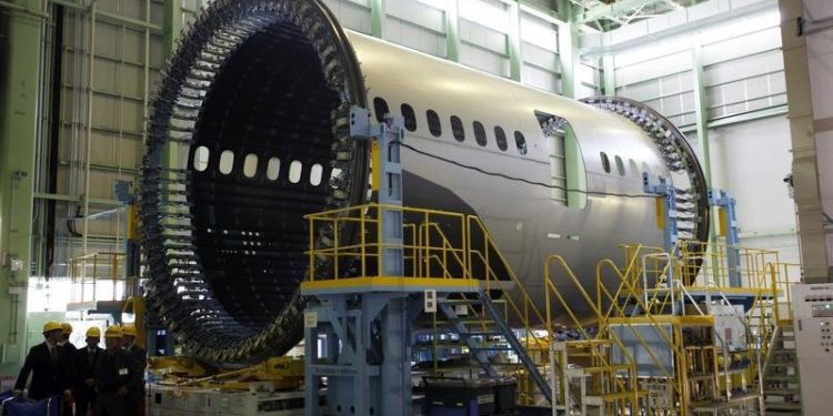 Boeing to invest $1 billion, add jobs in South Carolina