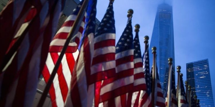 What is the 2025 economic outlook in a new leadership and policy era