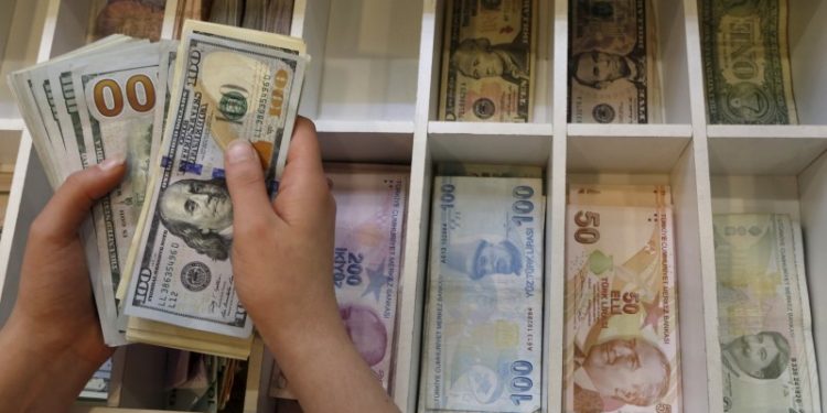 Turkey hikes monthly minimum wage by 30% for 2025