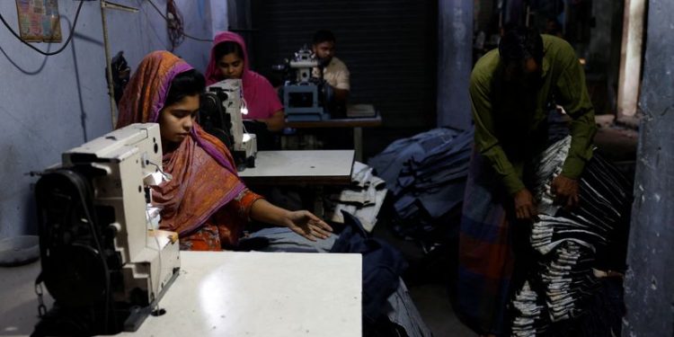 Extreme heat puts garment factory workers at risk, study shows