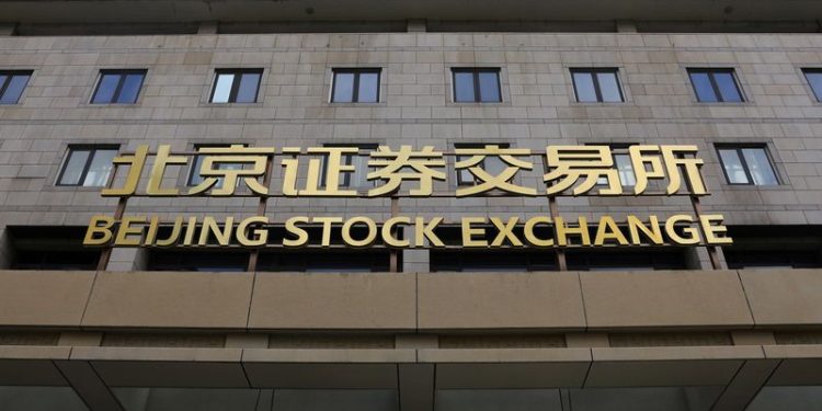 Asia stocks weighed by South Korea; busy week for central banks