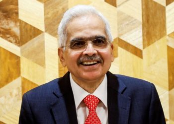 India’s outgoing cenbank chief stresses importance of restoring growth-inflation balance