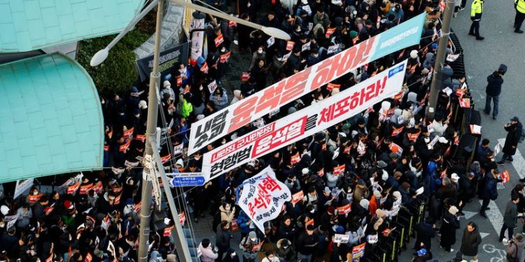 Analysis-South Korea’s tourism, soft power gains, at risk from extended political crisis