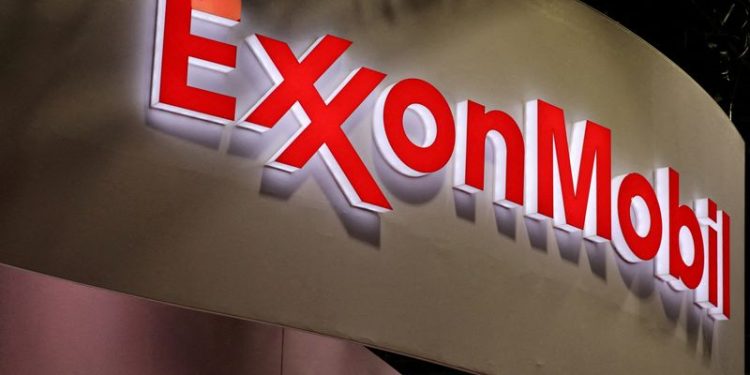 US senators, green groups call for accountability over hacking of Exxon critics