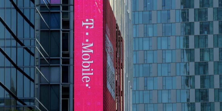 T-Mobile announces $14 billion buyback