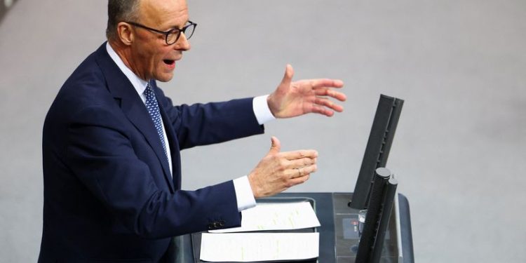 Parties unveil plans to rescue Germany from economic doldrums