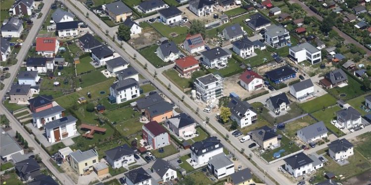 German real estate deals seen edging up, but close to decade lows