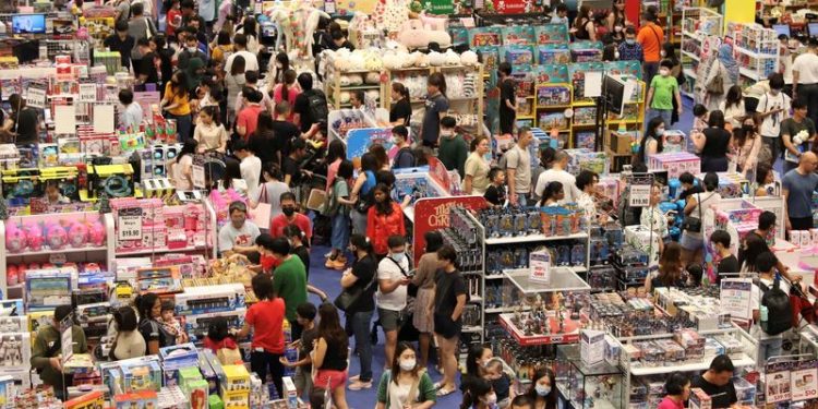 Singapore’s low inflation not enough for a January easing, analysts say