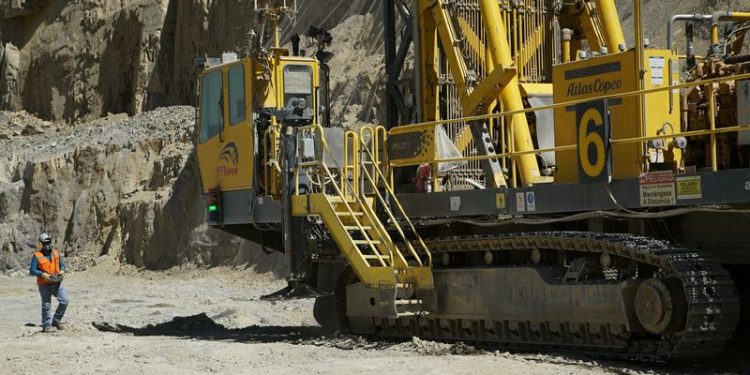 Chile files environmental charges against Anglo American copper mine