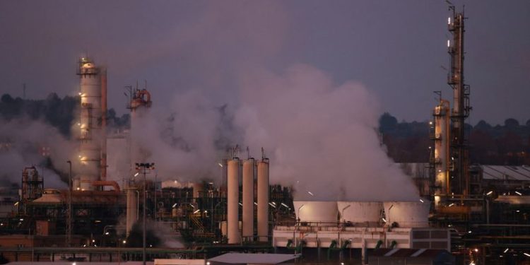 Spain’s industrial prices rise 0.9% year-on-year in November