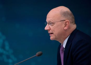 Siemens reviewing Healthineers majority stake, CFO tells Handelsblatt