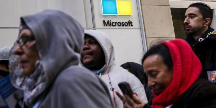 Microsoft flags $0.8M writedown on stake in GM-backed Cruise