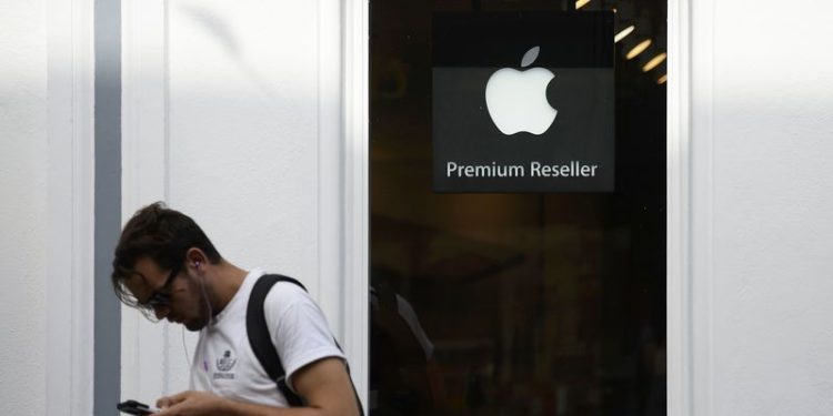 Mega-cap Accenture, Apple lead Thursday’s market cap stock movers