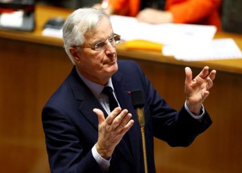 Budget woes push French borrowing costs above crisis-scarred Greece