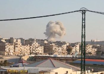 At least 25 killed as Russian, Syrian jets intensify bombing of Syrian rebel territory