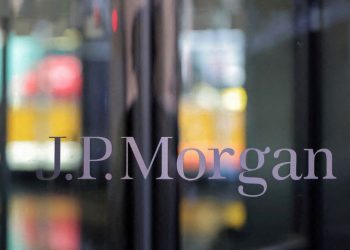 Singapore cenbank fines JPMorgan $1.8 million over misconduct by relationship managers