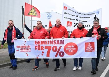 Nine Volkswagen plants to strike as labour battle escalates