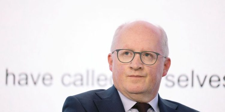 ECB’s Lane says bank should focus on future risks for policy decisions, FT reports