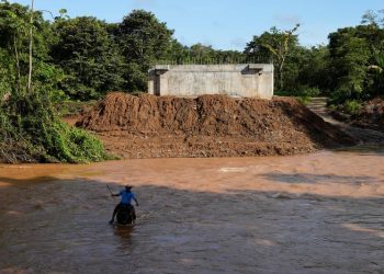 Threatened by climate change, Panama Canal has big plans to deal with drought