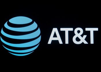 AT&T expects over $18 billion in free cash flow in 2027, driven by 5G and fiber expansion