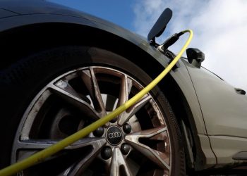 European Commission favours more EU funds for electric vehicles sector