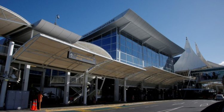 Auckland airport shares worth $773 million on the block, term sheet shows