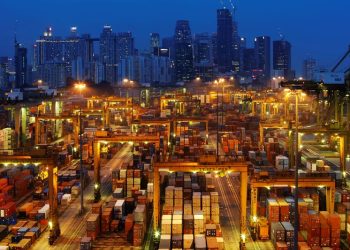 OECD warns of protectionism risk to global growth outlook