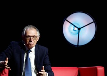 Stellantis confident on 2025 dividend, will discuss buybacks, CFO says