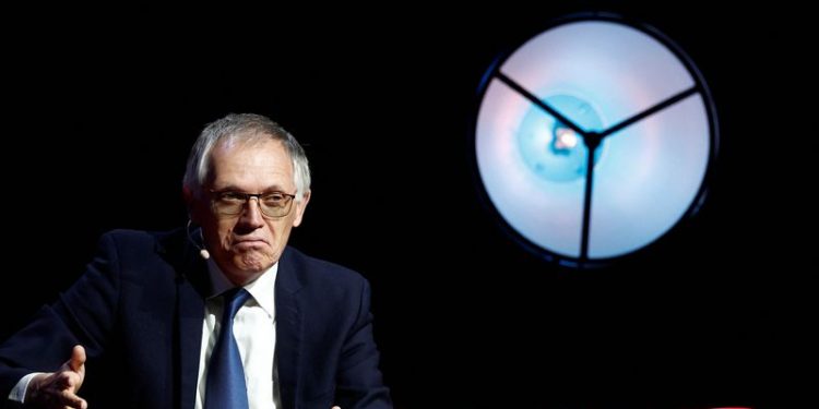 Stellantis confident on 2025 dividend, will discuss buybacks, CFO says