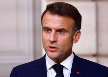 Macron aims to install new French PM quickly if government falls, sources say