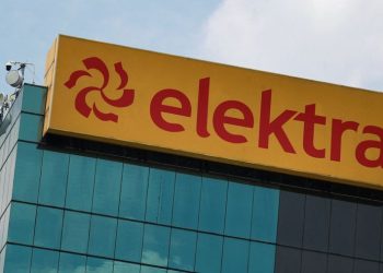 Mexico’s Elektra shares deepen losses, Moody’s flags ‘reputational risks’
