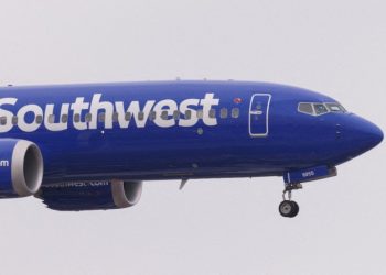 Southwest Airlines raises fourth-quarter unit revenue forecast