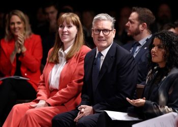 Starmer pledges measurable ‘milestones’ to rebuild Britain after rocky start