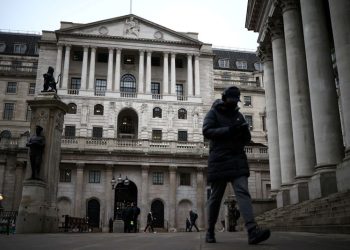 UK employers cut growth forecasts as tax hikes weigh on economy