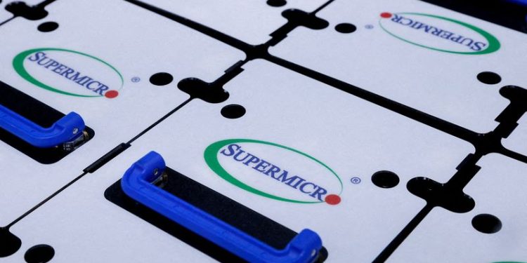 Super Micro Computer gets extension to file delayed annual report